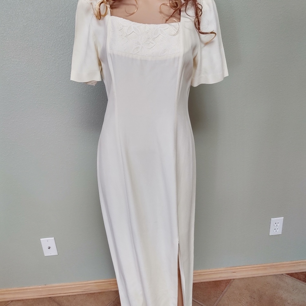John Roberts Dress 10